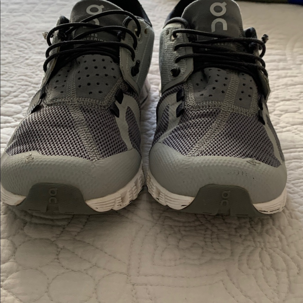 On Running Women's Black and Gray Athletic Shoes | Size 7.5 - Picture 9 of 10